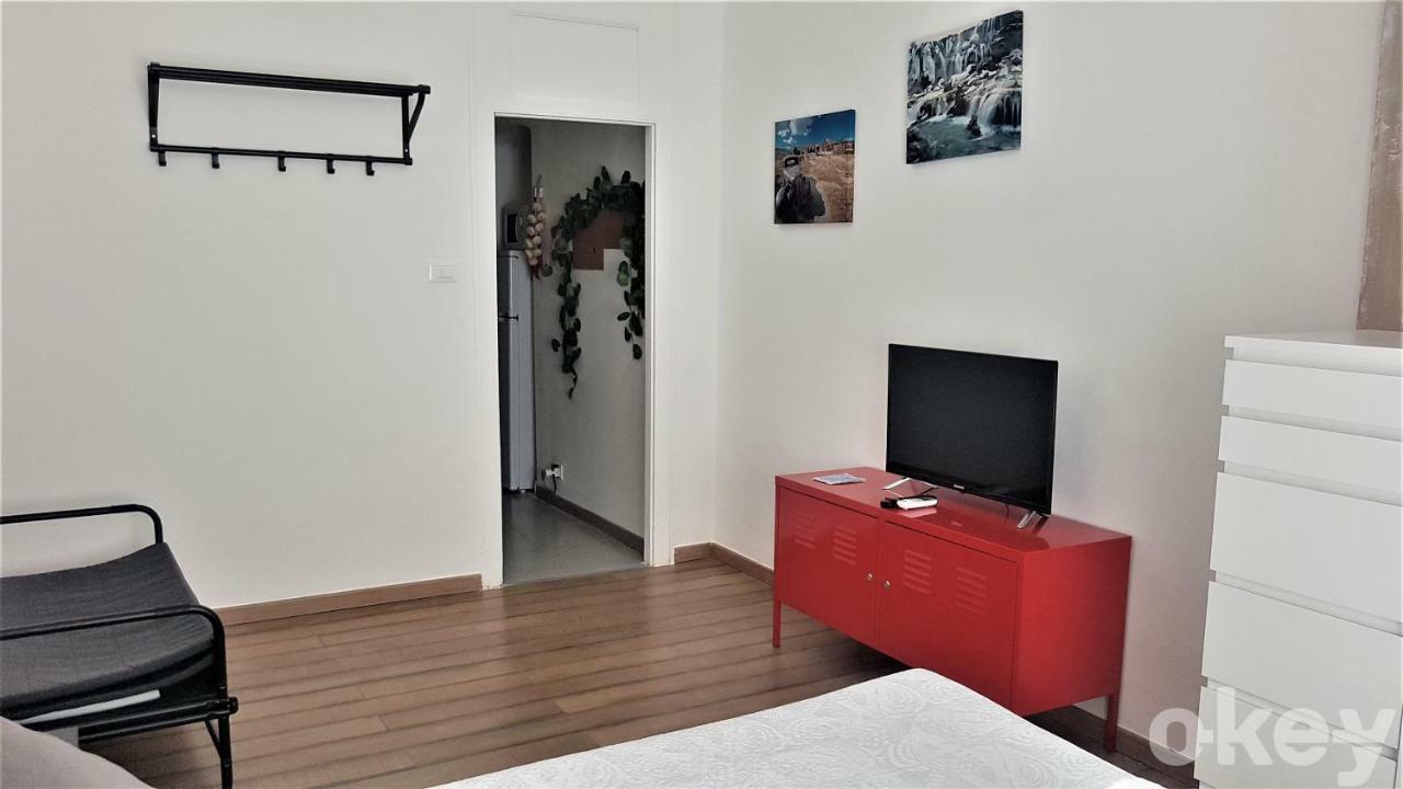 Bari Central Studio - Bari Centro Екстер'єр фото